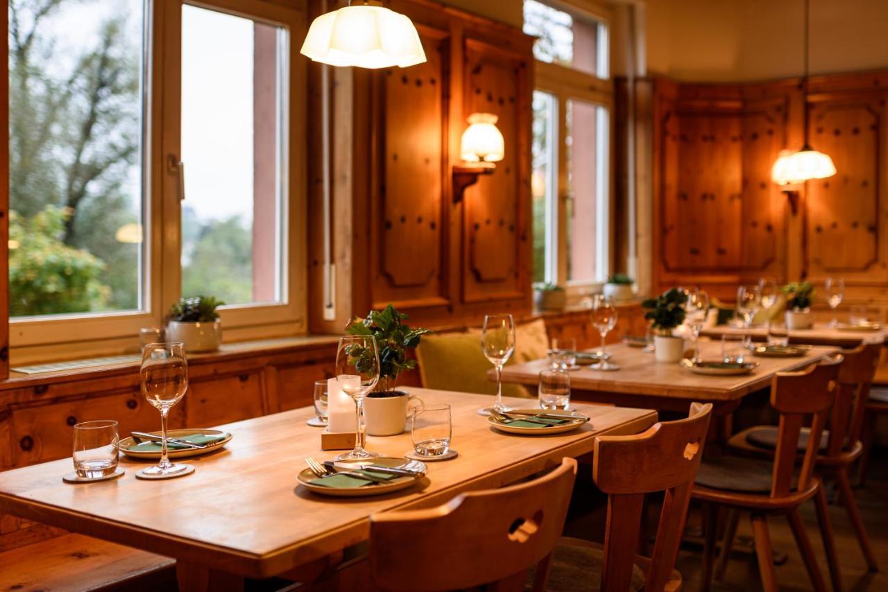 Hotel & Restaurant Gruener Baum Merzhausen Екстериор снимка