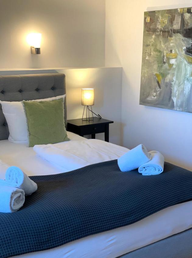 Hotel & Restaurant Gruener Baum Merzhausen Екстериор снимка
