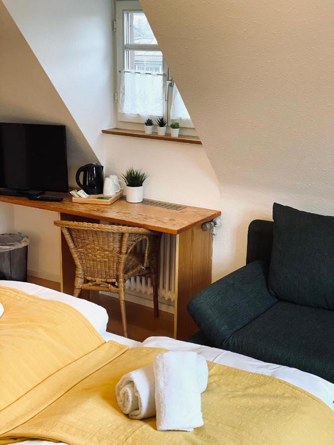 Hotel & Restaurant Gruener Baum Merzhausen Екстериор снимка