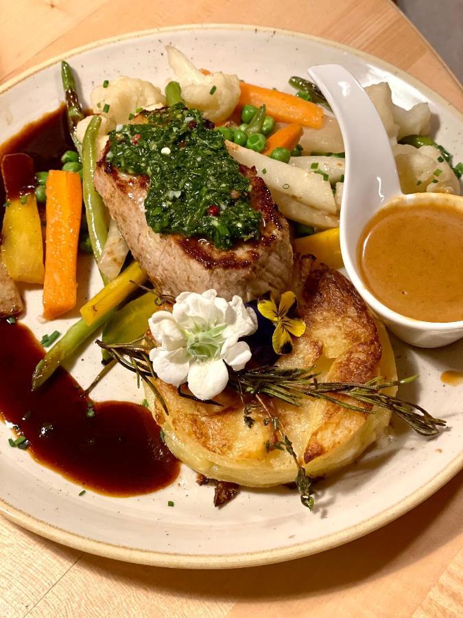 Hotel & Restaurant Gruener Baum Merzhausen Екстериор снимка